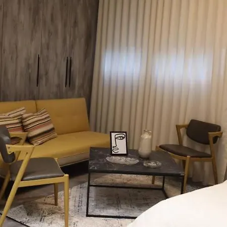 Hira Center 5 Apartment